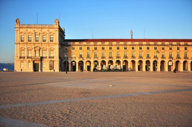 Praca do Comercio üzerinde bina Cephesi