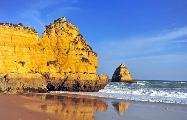 Falaises panoramiques sur la plage de Lagos — Photo