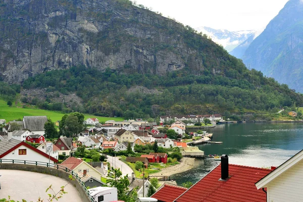 Top utsikt över Aurland liten stad — Stockfoto