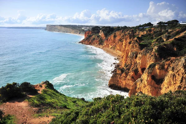 Beau paysage naturel avec falaises et océan — Photo