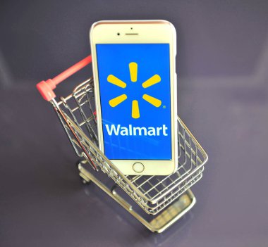 masada mini alışveriş sepeti Walmart logolu iphone