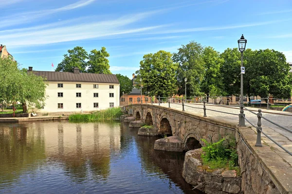 Gamla bron vid älven i Örebro — Stockfoto