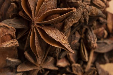 Yıldızlar şeklinde anason yakın çekim. Seçici odak.