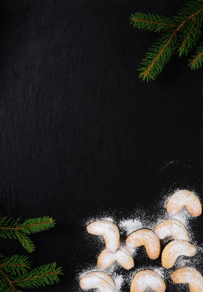 Vanilkové Kornouty Černé Břidlicové Pozadí — Stock fotografie