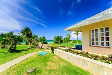 Varadero, Küba, Paradisus Varadero resort, Eylül 5, 2018, şaşırtıcı, güzel doğal manzaralı villa evin yakınındaki plaj ve sakin turkuaz ihale Okyanusu tropikal bahçe davet.
