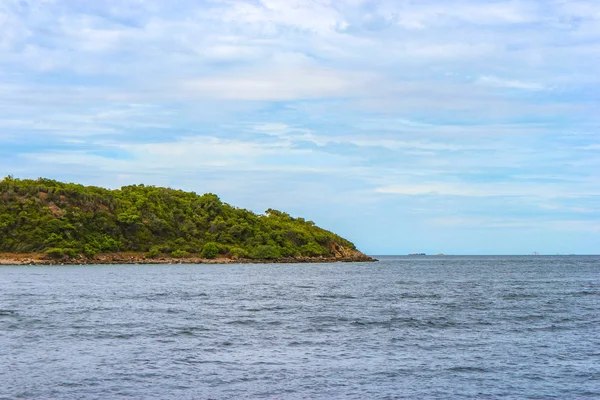 Eiland Natuurlijke Overzeese Blauwe Zee Water Achtergrond — Stockfoto