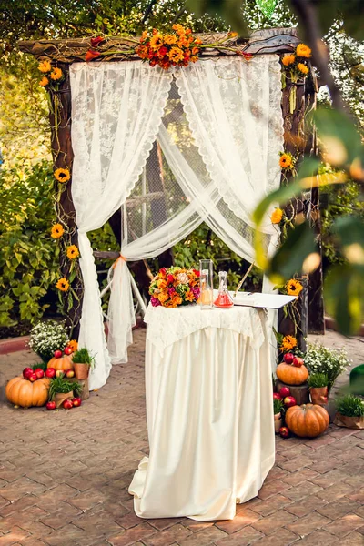 Podzimní Dekorace Svatební Obřad Svatební Oblouk Pro Site Svatební Obřad — Stock fotografie
