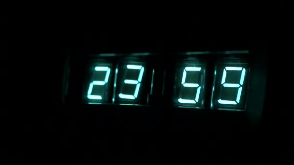 Relógios Néon Lâmpada Brilham Escuro Tempo Relógio — Vídeo de Stock