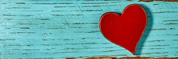 Coração Vermelho Fundo Azul Rústico — Fotografia de Stock