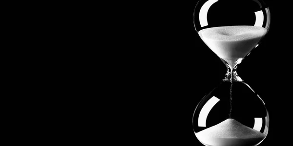 Siyah Beyaz Kum Saati Closeup Saat Kavramı — Stok fotoğraf