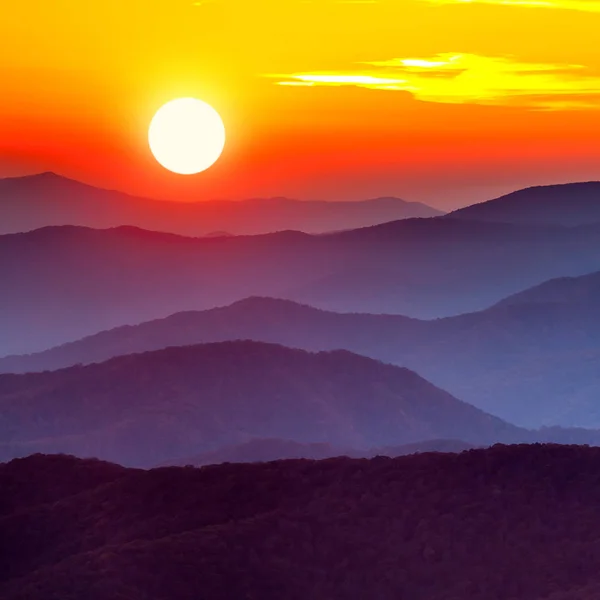 美しいスモーキー山の夕日 — ストック写真