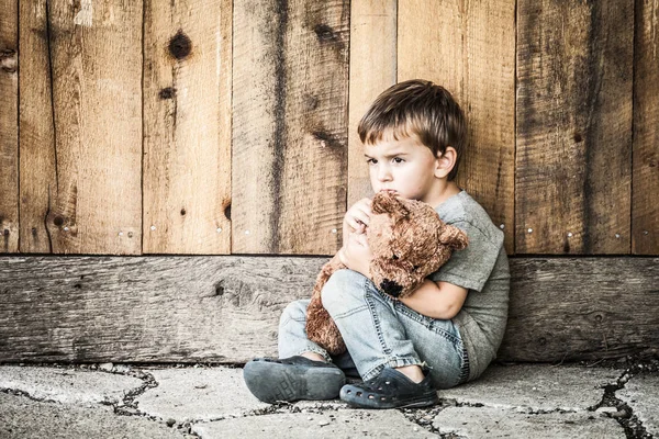 Povero Piccolo Senzatetto — Foto Stock