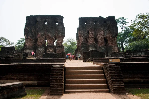 El Vatadage Polonnaruwa - antigua estructura budista. Unesco antigua ciudad de Polonnaruwa, Sri Lanka —  Fotos de Stock