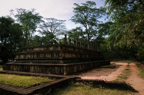 Il Vatadage di Polonnaruwa - struttura buddista antica. Unesco antica città di Polonnaruwa, Sri Lanka — Foto Stock