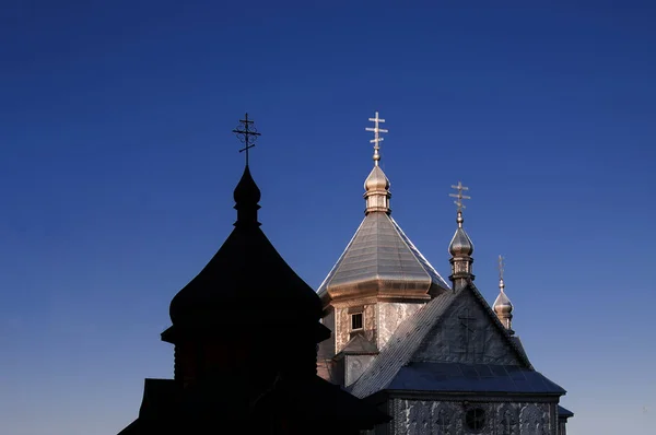 Church at Carpathian mountains in Sheshory, Ivano-Frankivsk Obla — Stock Photo, Image