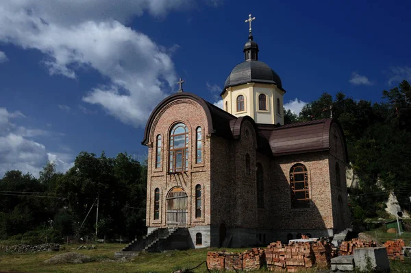 Kosiv'teki Kutsal Teslis Kilisesi, Ivano-Frankivsk Oblastı, Ukrayna — Stok fotoğraf