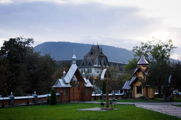 Успенська церква в Верховині, Україна — стокове фото