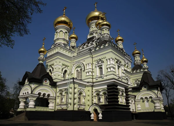 Καθεδρικός Ναός Νικολάεβ-ορθόδοξος ναός στο Κίεβο, το κεντρικό κτίριο του συγκροτήματος Ποκροόφσκι μοναστήρι. — Φωτογραφία Αρχείου