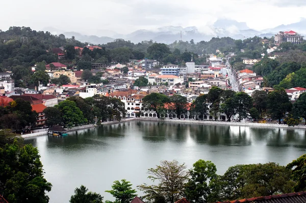 Hermosa vista de Kandy en Sri Lanka — Foto de Stock