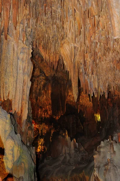 达姆拉塔斯洞穴阿拉尼亚. — 图库照片
