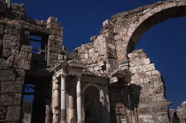 Gamla ruinerna i side, Turkiet — Stockfoto