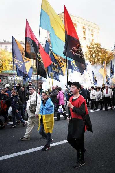Upa'nın onuruna mart. Ukrayna Günü Savunucusu — Stok fotoğraf