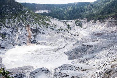 Tangkuban Perahu manzarası, bir stratovolcano 30 cit kuzeyinde km