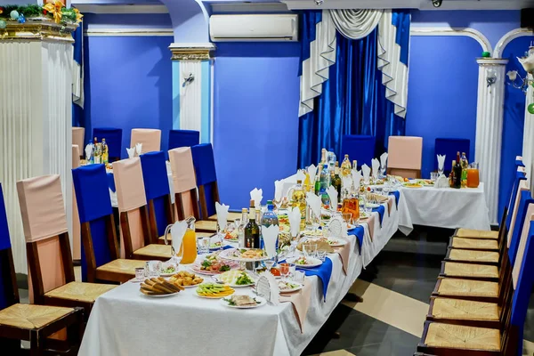 The interior of the caf? in shades of blue — Stock Photo, Image