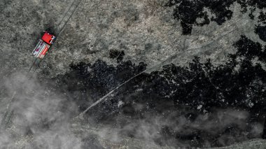 Acil durumlarda bu alanın hayvanlarla, yanıklar kuru ot ölüm tüm canlıların için ateş