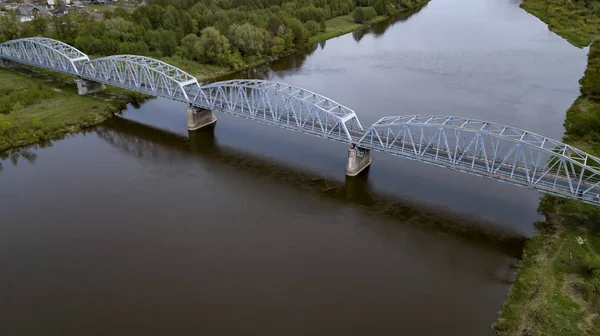 Iron bridge over the river view from the drone — Stock Photo, Image