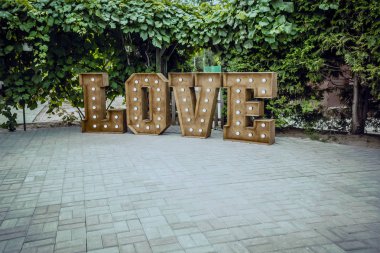 ahşap harflerin yazıt aşk