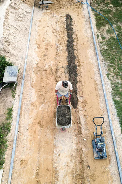 Trabalhadores Leigos Pavimentação Telhas Vista Superior Drone — Fotografia de Stock