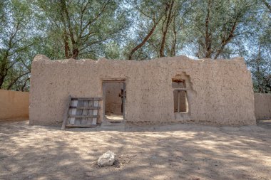 Al Qattara Oasis, Al Ain Al Dahiri evin yakın görünümü
