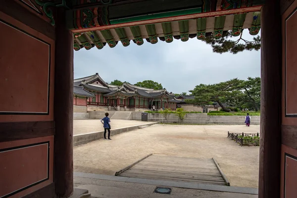 서울 창덕궁 3명 — 스톡 사진