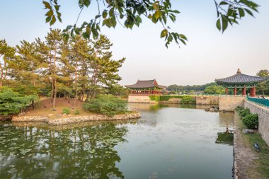 Donggung Sarayı ve Wolji Göleti Pavyonu