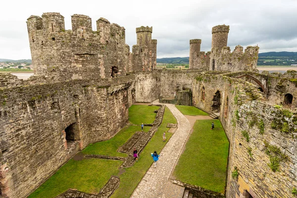 Vista geral do Castelo de Conwy — Fotografia de Stock