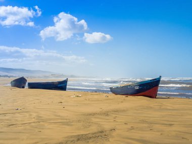 Balıkçı tekneleri Bhaibah Beach yakınındaki Essaouira, Morocco