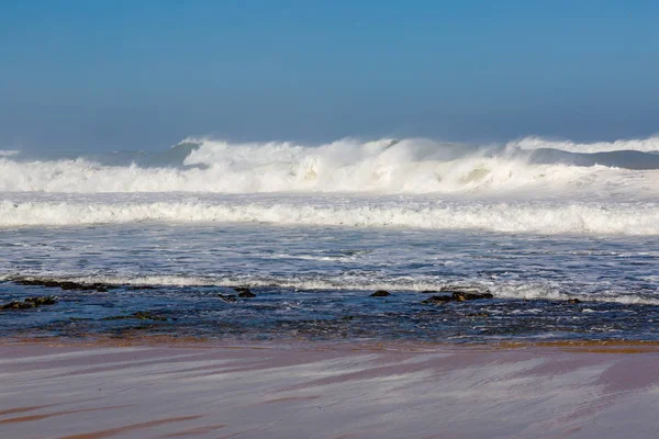 Wellen Der Brandung Ufer Des Stürmischen Atlantiks Der Nähe Von — Stockfoto