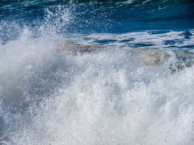 Dalgalar sörf fırtınalı Atlantik kıyısında yakın: Safi, Morocco