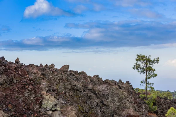 Alta catena montuosa vulcanica dell'isola di Tenerife — Foto Stock