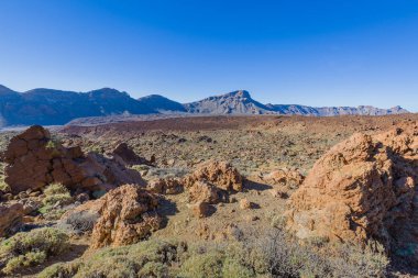 Tenerife adasının yüksek volkanik sıradağları