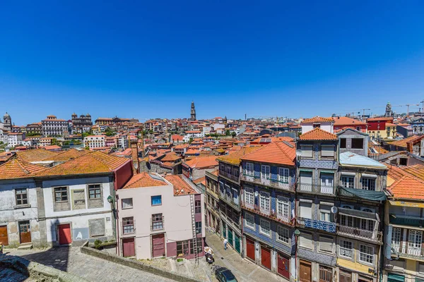 Вид сверху на старый город Порту, Португалия — стоковое фото