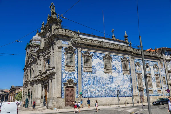 ポルト、ポルトガル - 2019年5月29日:カルモの聖母教会、ポー — ストック写真