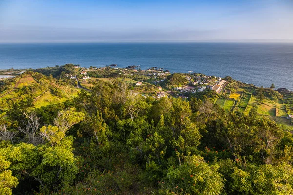 Caloura'nın Monte Santo bakış açısından görünümü, Sao Miguel, Azores