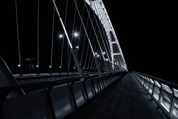 Ponte Apollo sobre o rio Danúbio — Fotografia de Stock