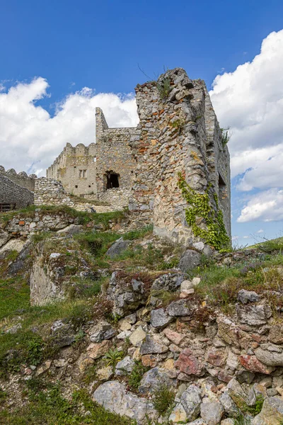 Las Ruinas Del Castillo Beckov Cerca Trencin Eslovaquia — Foto de Stock