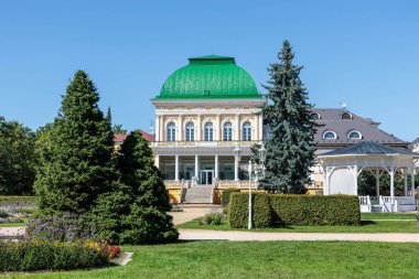 Çek Cumhuriyeti, Avrupa 'daki Frantiskovy Lazne kaplıca kasabasında yaz yürüyüşü