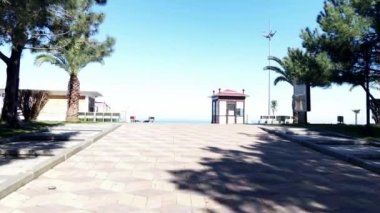 Sokakta üzerinde yürüyüş deniz yolu