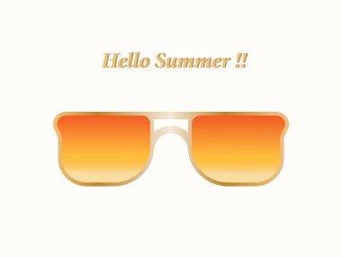 Sahilde günbatımının yansıması ve turuncu gökyüzü manzaralı zarif altın göz gözlükleri.