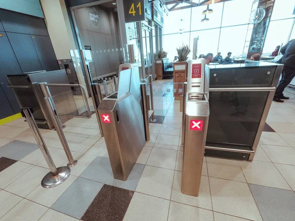 Automatic boarding gates in Domodedovo airport